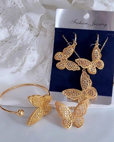 سرویس طرح طلای زنانه، مدل پروانه