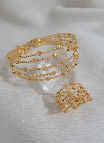 ست دستبند، انگشتر طرح طلای زنانه